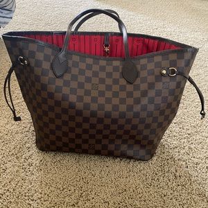 Louis Vuitton Damier GM (medium size)